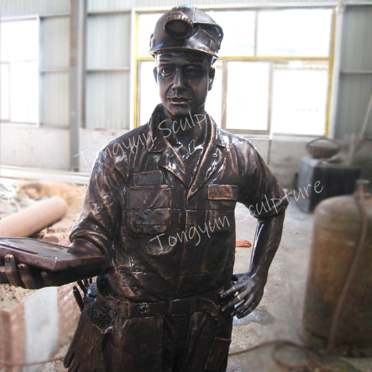 Hot Sale Outdoor Ornament Miner Sculpture Bronze Life Size Worker Statue