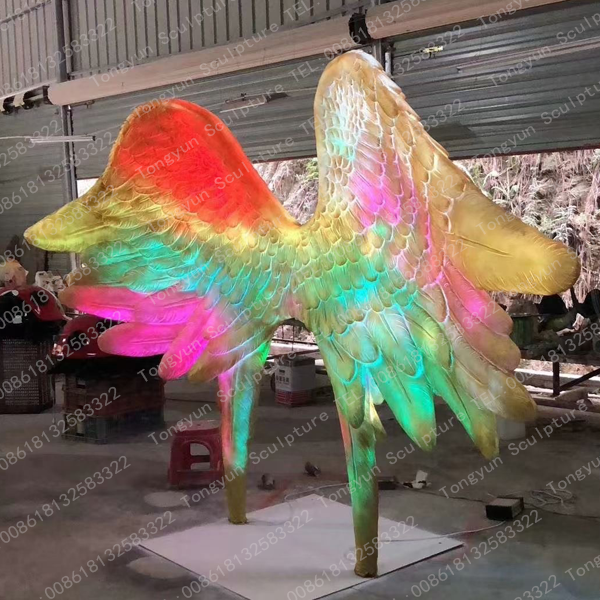 Custom Made All Kinds Of Life Size Garden Sculpture Fiberglass Big Winged Statue