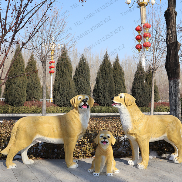 Hot Sale Garden Life Size Animal  Sculpture Fiberglass Steel Dog Statue