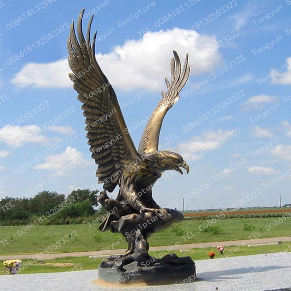 Factory Wholesale Price Landscape Garden Decorative Flying Open Wings Bronze Eagle Statue for Yard